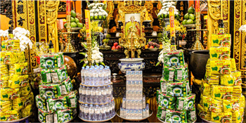Thương hiệu mì 'Lá Bồ Đề' cúng dường chùa Thái Nguyên