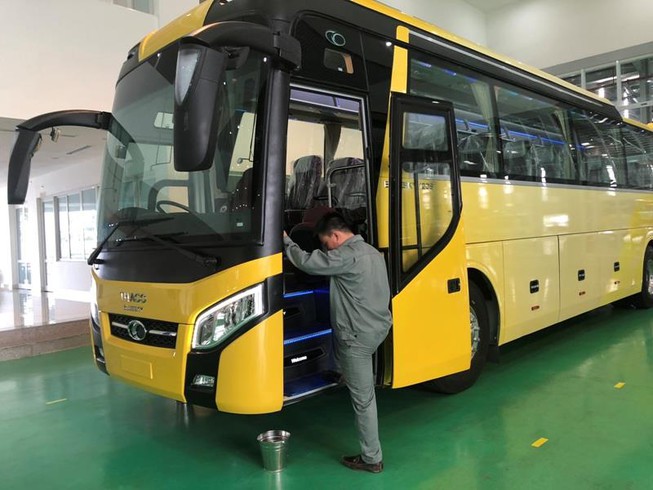 Ngạc nhiên xe bus 'Made in Vietnam' xuất khẩu sang Thái Lan