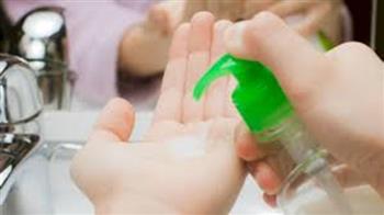Cảnh báo nhiều loại cồn, gel rửa tay khô chứa methanol nguy hại cho người dùng